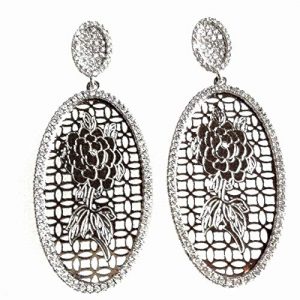 Oval shaped Inner Flower designed Dangle Earring