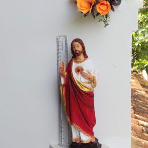 Polyresin Statue of Jesus Christian Gift Showpiece Sacred Heart Jesus Statue for Home Decor Jesus Murti Red Color