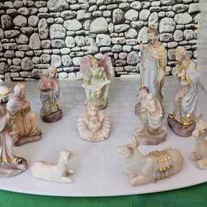 Crib set for christmas Imported Nativity Set for Christmas Festival Small Size Xmas Decoration Crib Set 5 inch